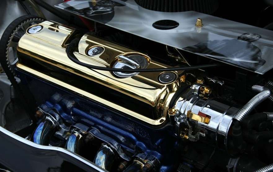 Blok motora automobila